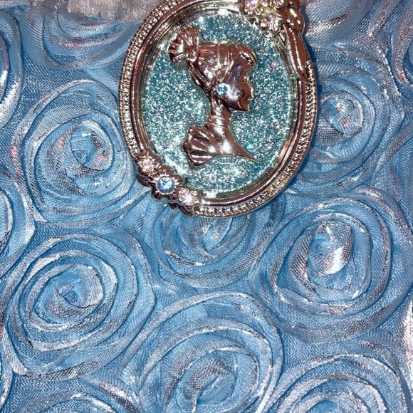 Halloween costume - Picture 3 of 4